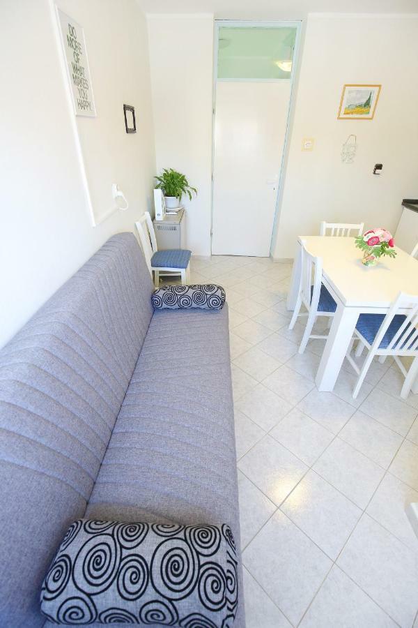 Good Vibes Apartment ซาดาร์ ภายนอก รูปภาพ